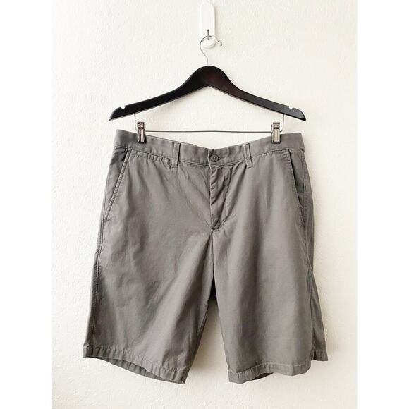 Men's Classic Gap Khakis Shorts Classic Chino Preppy Casual Golf Outdoor Summer - Picture 1 of 7